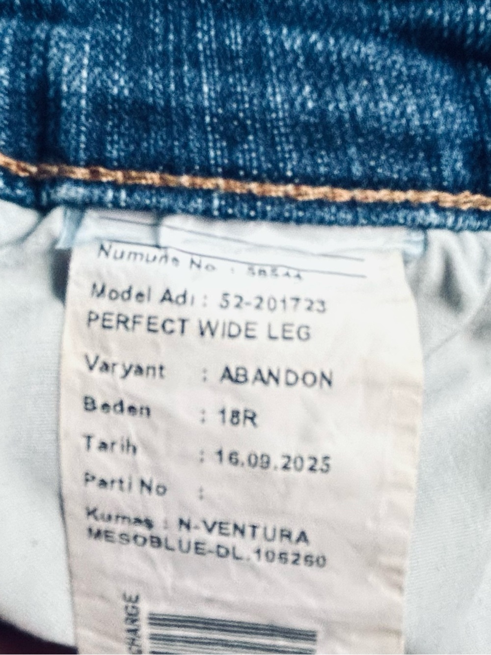 Wide Leg Women's Jeans - Blue Denim - Picture 3 of 6